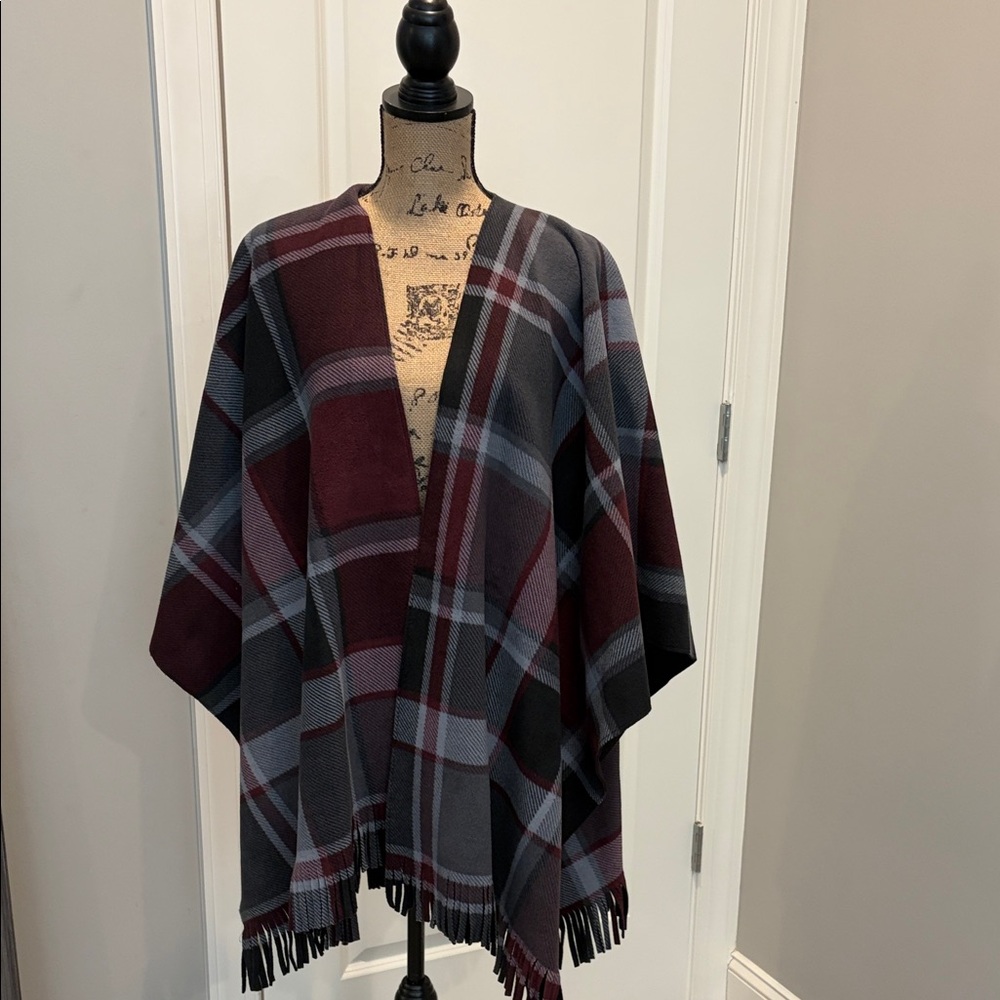 Chic Plaid Cape in Burgundy and Gray